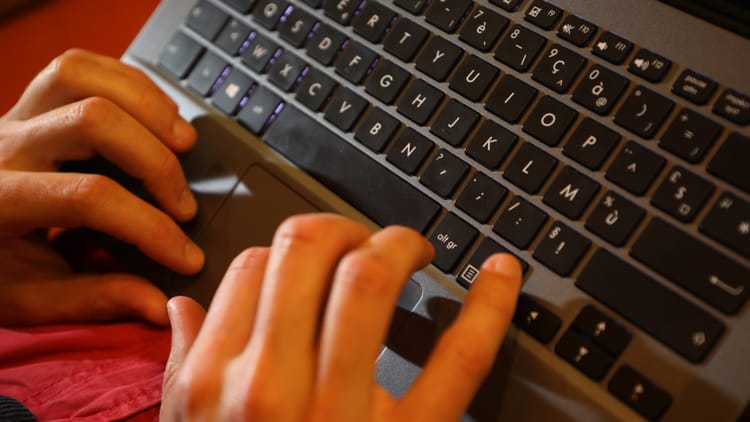 You are currently viewing Fuite de Données : Votre Identité Numérique est-elle en Danger ? Guide Complet pour Détecter et Agir